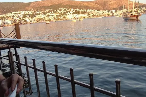 Burger King - Bodrum Çarşı Şubesi - Resim 7