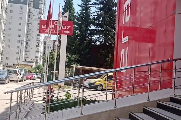 Era Göz Hastanesi Adana - Resim 3