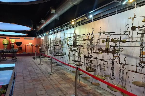Tofaş Sanat Galerisi (Tarihi Umurbey Hamamı) - Resim 13