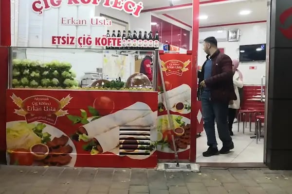 Adıyamanlı Çiğ Köfteci Erkan Usta - Resim 4