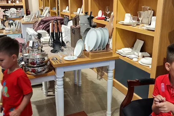 Karaca Alanya Züccaciye Ve Tekstil - Resim 3