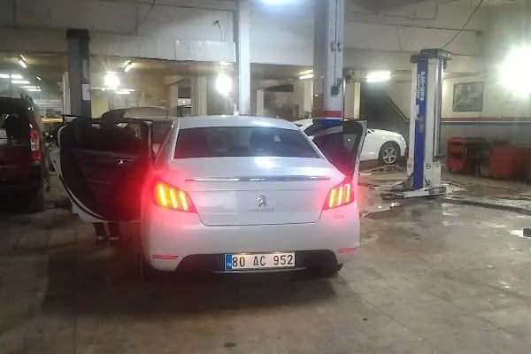 UZMANKARPEJ OTOMOTİV PSA Profesyonel Servis aği bayii - Resim 14