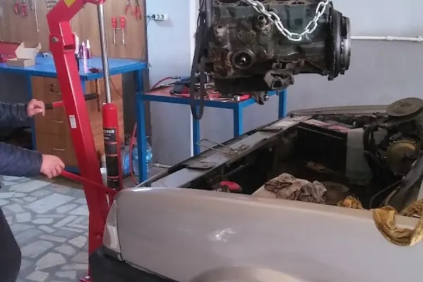 Yıldız Oto Tamir Bakım Servisi - Resim 16