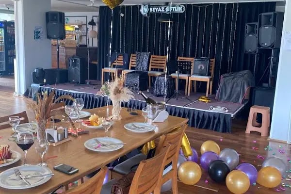 Beyaz çiftlik boutique otel restaurant - Resim 2