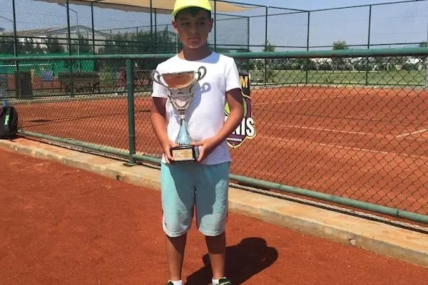 serdivan mavi tenis kulübü - Resim 9