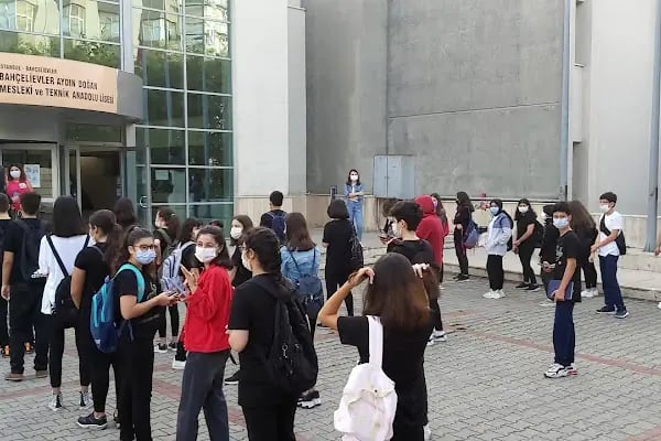 İSTANBUL - BAHÇELİEVLER BAHÇELİEVLER AYDIN DOĞAN MESLEKİ ve TEKNiK ANADOLU LİSESİ - Resim 12