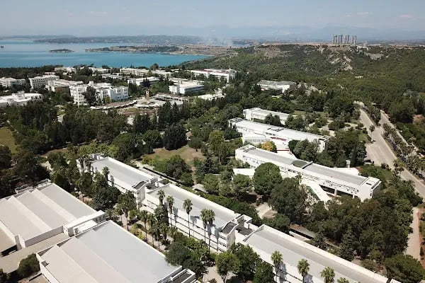 Çukurova Üniversitesi - Resim 13