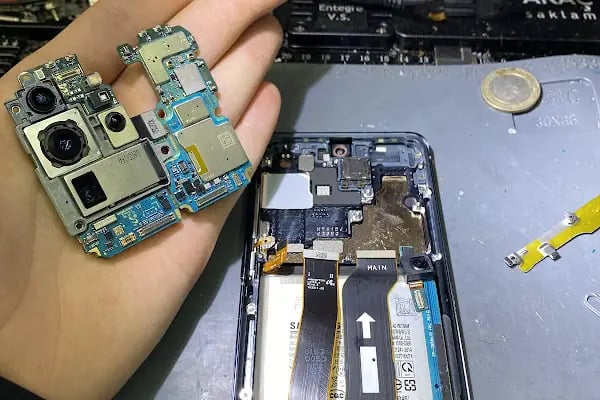 Bursa Cep Teknik Servis | Bursa'da Telefon Tamiri | Bursa iPhone Servis - Resim 16