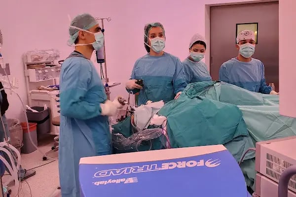 Doç.Dr.Derman Başaran | Kadın Hastalıkları | Jinekolojik Onkoloji | Robotik, Laparoskopik Cerrahi | Rahim, Miyom ve Yumurtalık Ameliyatları | HIPEC, HPV ve Kolposkopi | Ankara - Resim 13