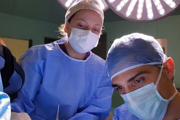 Doç.Dr.Derman Başaran | Kadın Hastalıkları | Jinekolojik Onkoloji | Robotik, Laparoskopik Cerrahi | Rahim, Miyom ve Yumurtalık Ameliyatları | HIPEC, HPV ve Kolposkopi | Ankara - Resim 18