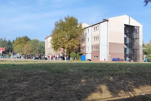 Turgut Alp Anadolu Lisesi - Resim 4