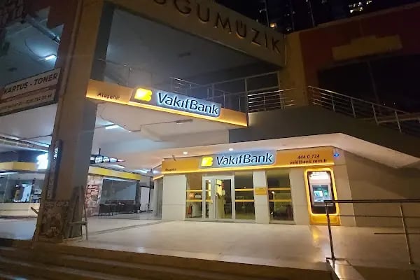 VakıfBank Ataşehir Şubesi - Resim 3