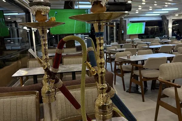 Oasis Cafe - Resim 11