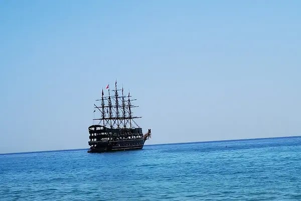 KONAK CONSTRUCTION - Resim 18