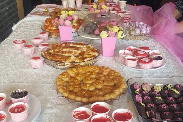 Fırın Çukurova Pasta &amp; Cafe - Resim 6