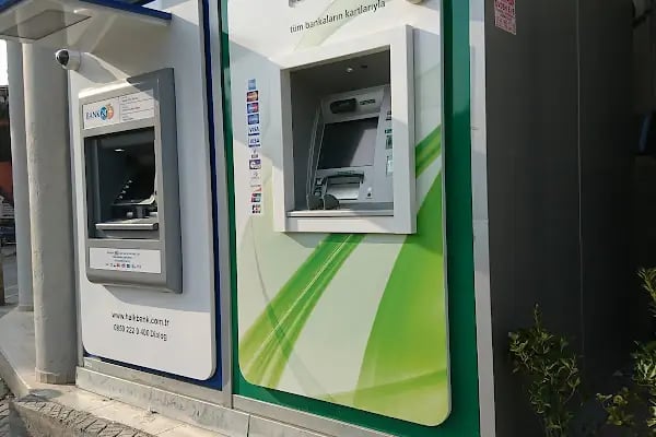 Garanti BBVA Gediz Mah. Buca Şubesi - Resim 2