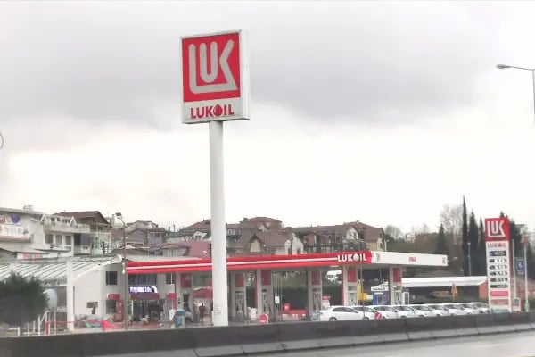 Lukoil - Resim 19