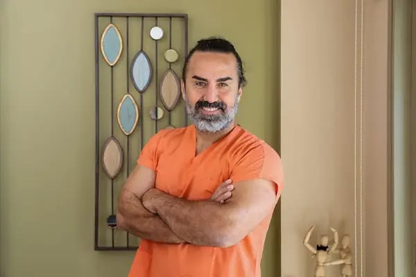Op. Dr. Serhan Yağdı | İzmir Ortopedi Doktoru, Spor Yaralanmaları, Protez Cerrahisi, Kök Hücre, Sitokin ve PRP Tedavisi - Resim 16