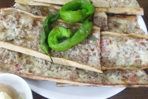 Bahçelievler Pide ve Etli Ekmek Salonu - Resim 12