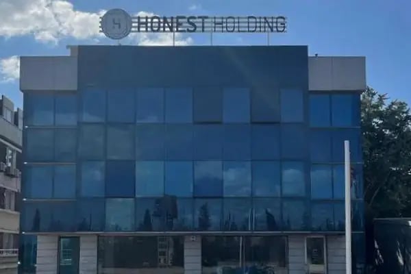 HONEST HOLDING - Resim 2
