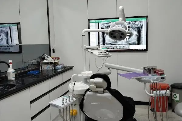 Dent Center Ağız ve Diş Sağlığı Polikliniği Forum Center Şubesi,Konya, Uzman Diş Hekimi, İmplant, Zirkonyum, Ortodonti - Resim 5