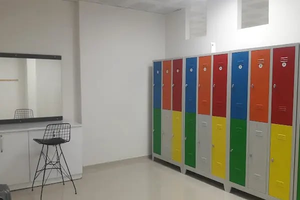 Innova Fitness Center Bay Bayan Spor Merkezi - Resim 7