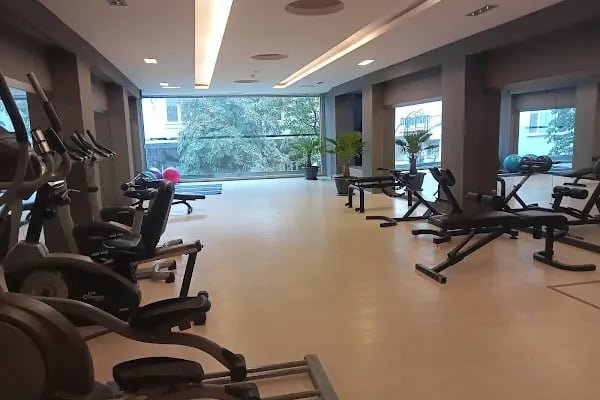 Innova Fitness Center Bay Bayan Spor Merkezi - Resim 14
