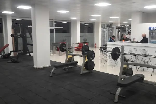 Innova Fitness Center Bay Bayan Spor Merkezi - Resim 11