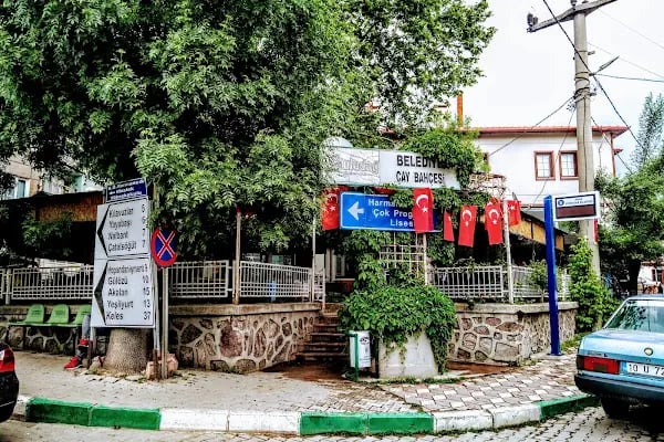 Belediye Çay Bahçesi - Resim 4