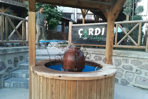 Belediye Çay Bahçesi - Resim 5