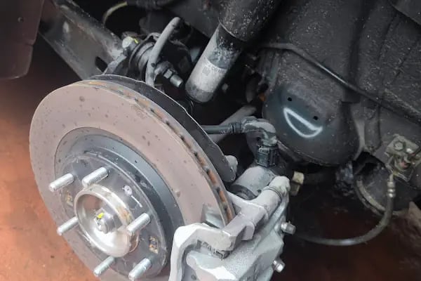 Güneş Oto Lastik Yol Yardım 7/24 - Resim 13
