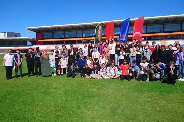 Söğütlü Atletizm Stadyumu - Resim 6