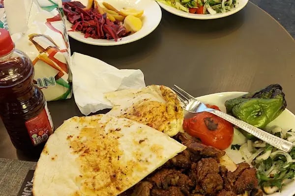 Meşhur Kalealtı kebapçısı - Resim 1