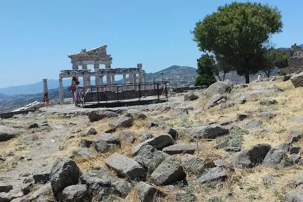 Akropol Yukarı Teleferik İstasyonu - Resim 8
