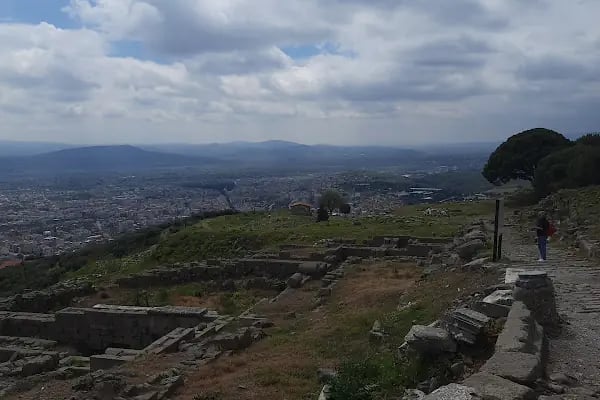 Akropol Yukarı Teleferik İstasyonu - Resim 11