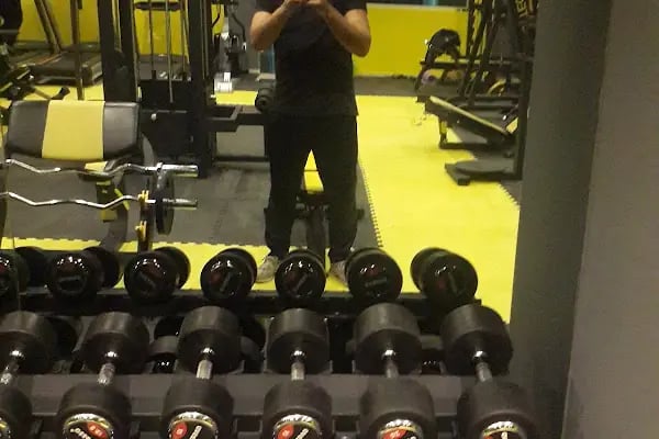 Fit or Fight Fitness Gym - Resim 16