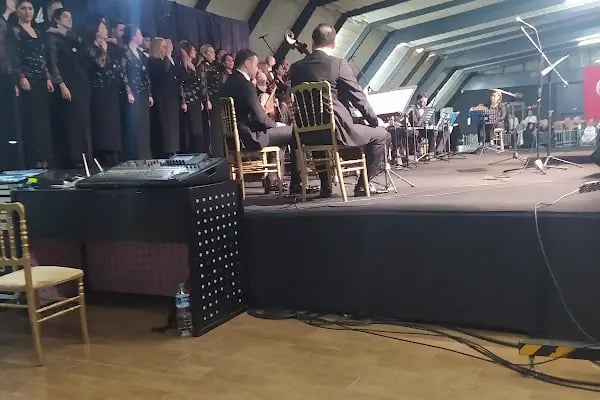 Büyük Kulüp Havuz - Resim 16