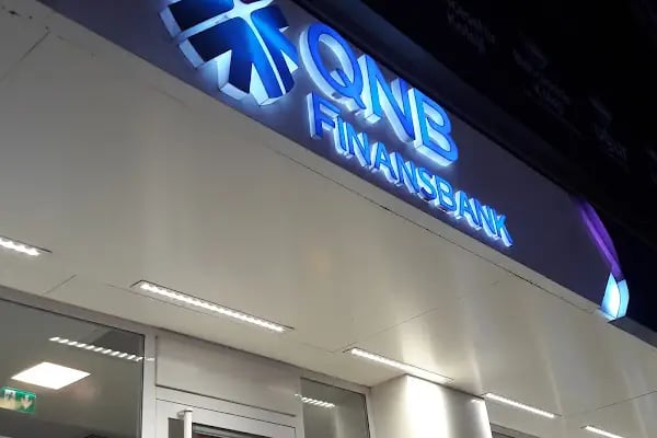 QNB Çarşı Güneşli Şubesi - Resim 2