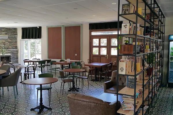 Replik Cafe Restaurant - Resim 20