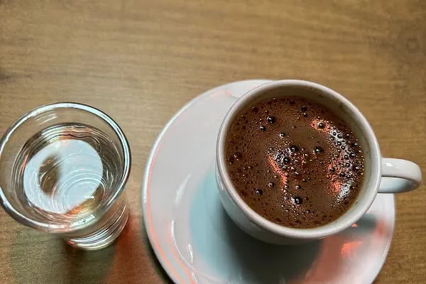 Replik Cafe Restaurant - Resim 3