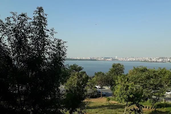 Avcılar Belediyesi Gümüşpala Semt Pazarı - Resim 1