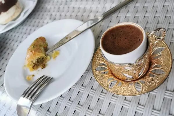 Nejla Hanımın Meşhur Laz Böreği - Resim 8