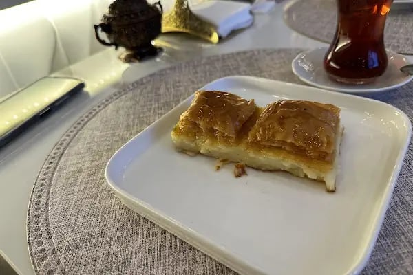 Nejla Hanımın Meşhur Laz Böreği - Resim 3