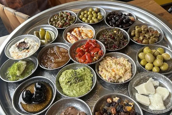 ANTEPLİOĞLU PASTANE CAFE - Resim 9