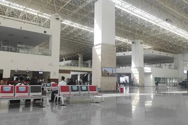 Avis - Diyarbakir Havalimanı Şubesi - Resim 1