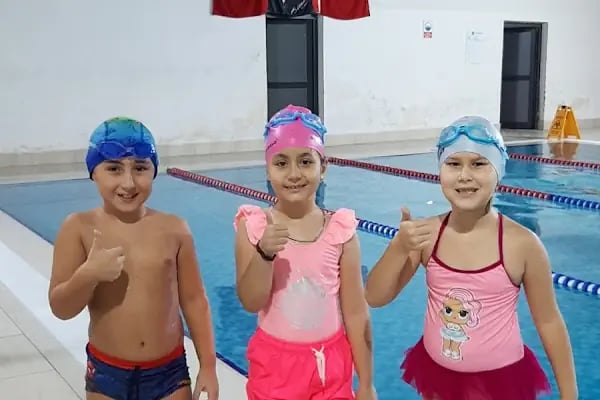 Sakarya Anka Yıldız Spor Yüzme Kursu - Resim 17