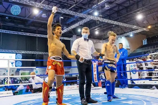 Bursa Kickboks, Muaythai ,MMA, Crossfıt Tekme Boksu Gençlik Ve Spor Kulübü - Resim 5