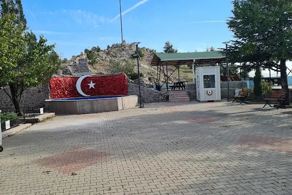 Hüseyin Gazi Türbesi - Resim 17