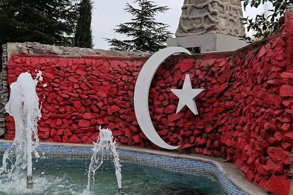 Hüseyin Gazi Türbesi - Resim 8