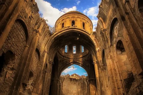 Öşvank Manastırı - Resim 5